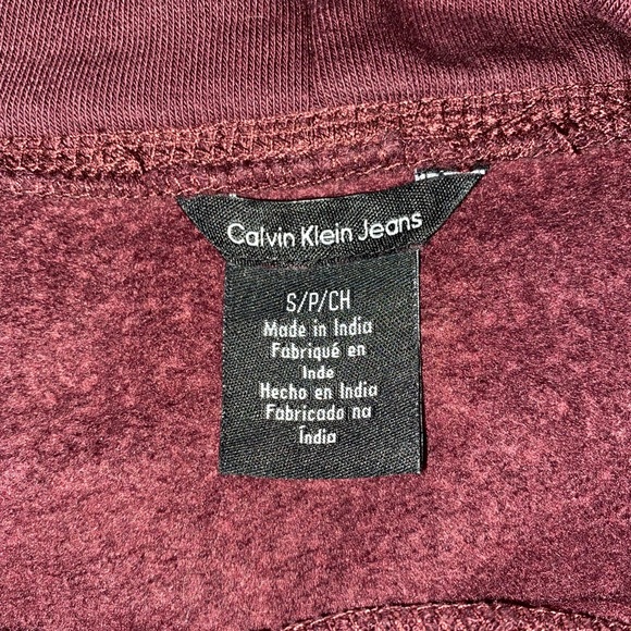Calvin Klein Sweater - Picture 5 of 5